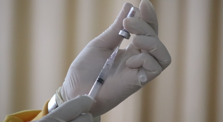 WHO upozorio na 'nevjerojatno niske' stope cijepljenja protiv covida-19 i gripe