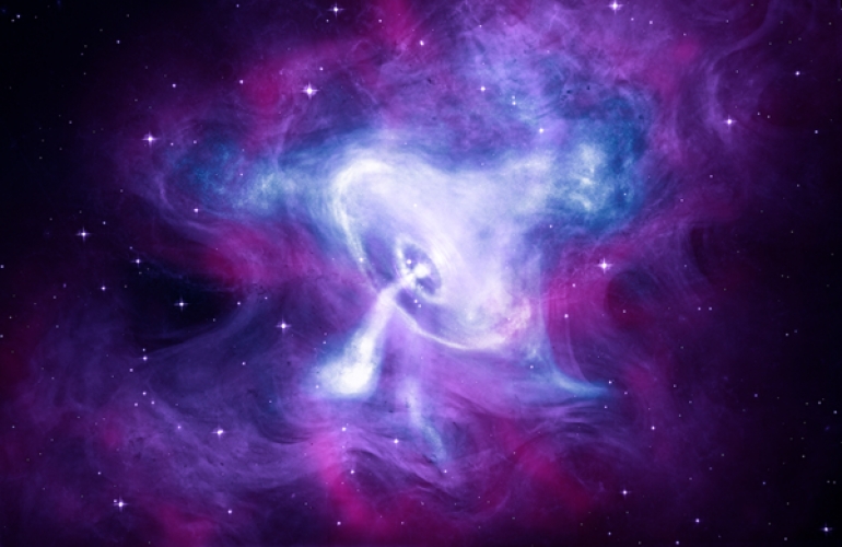 Svjetlost supernove koja je stvorila Rakova maglicu prvi je put stigla na Zemlju 1054. godine. Danas astronomi znaju da u njenom srcu sjedi pulsar koji izbacuje mlazeve materije i antimaterije sa svog sjevernog i južnog pola. Izvor: RTG: NASA/CXC/SAO; Optički: NASA/STScI; Infracrveno: NASA-JPL-Caltech