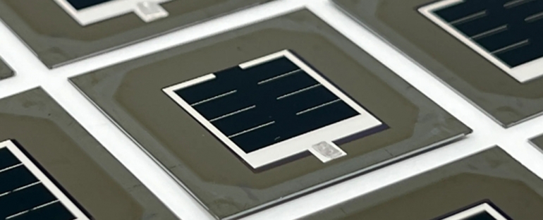Krupni plan nove tandem solarne ćelije. (KAUST)